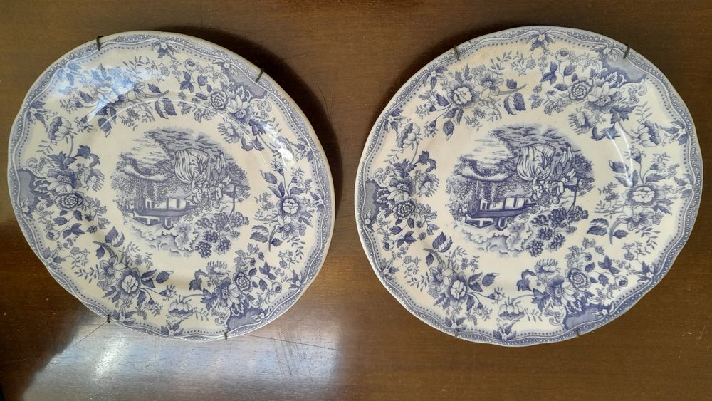 Conjunto de 2 pratos de pendurar