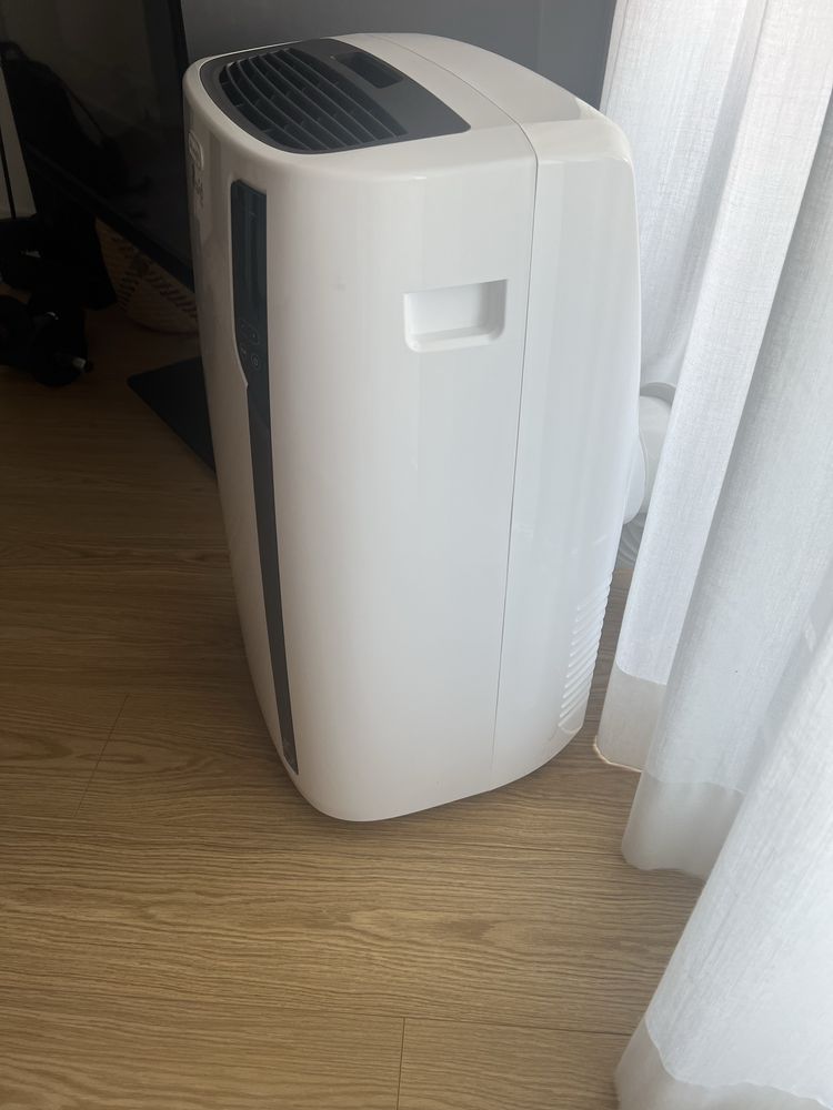 Ar condicionado portátil para calor e frio.