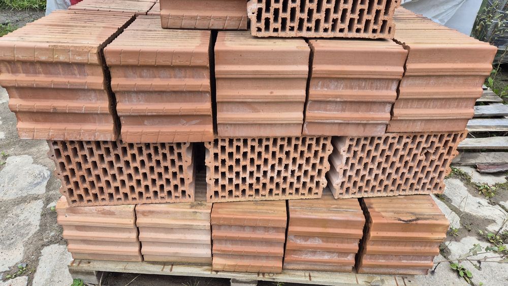 Pustaki  Leier  25 P+W