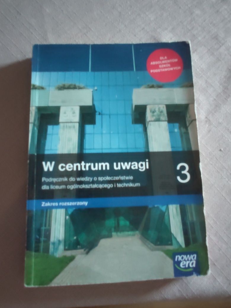 W centrum uwagi 3 podręcznik wiedzą o społeczeństwie
