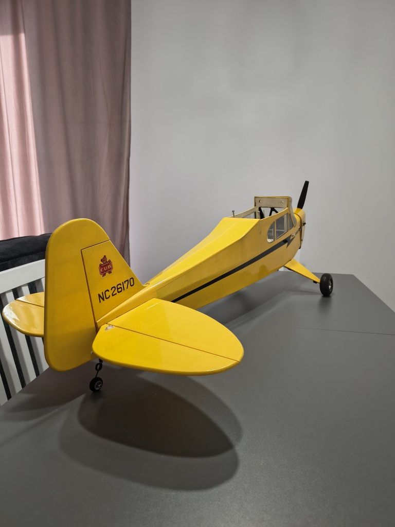 Model RC samolotu J3 Piper Cub J-3 spalinowy żarowy silnik 4t Idealny