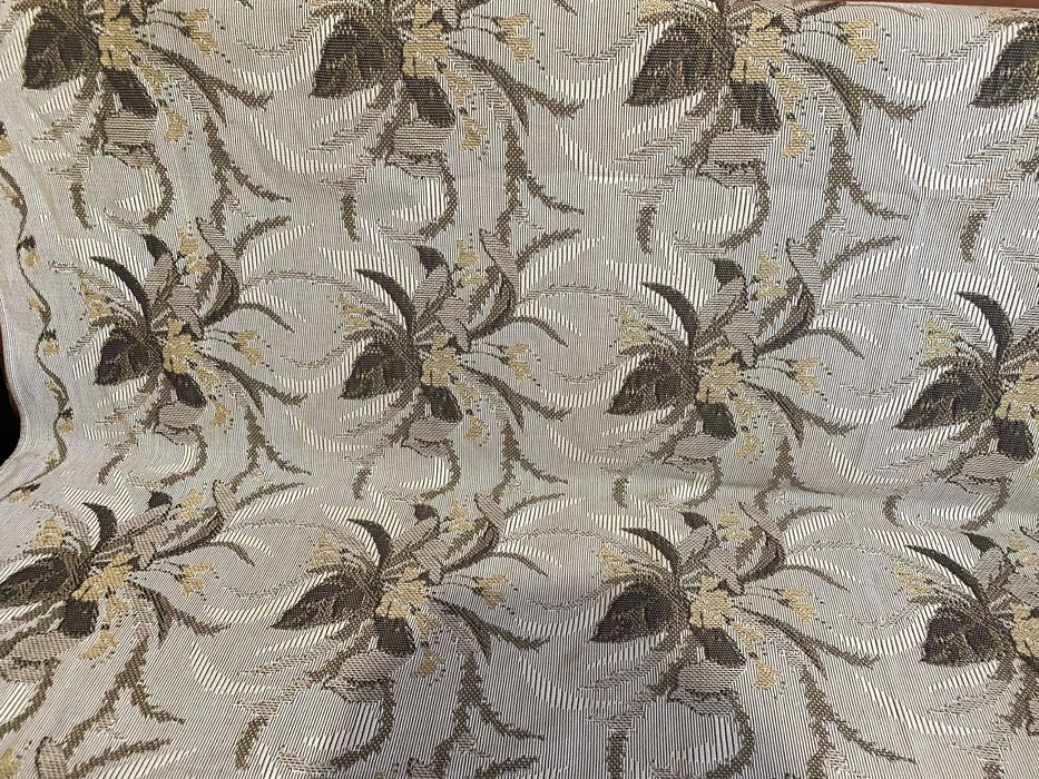 Продається покривало на ліжко, диван.