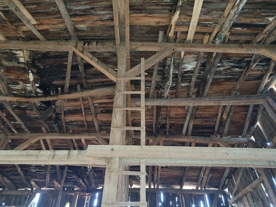 Stara stodola drewno