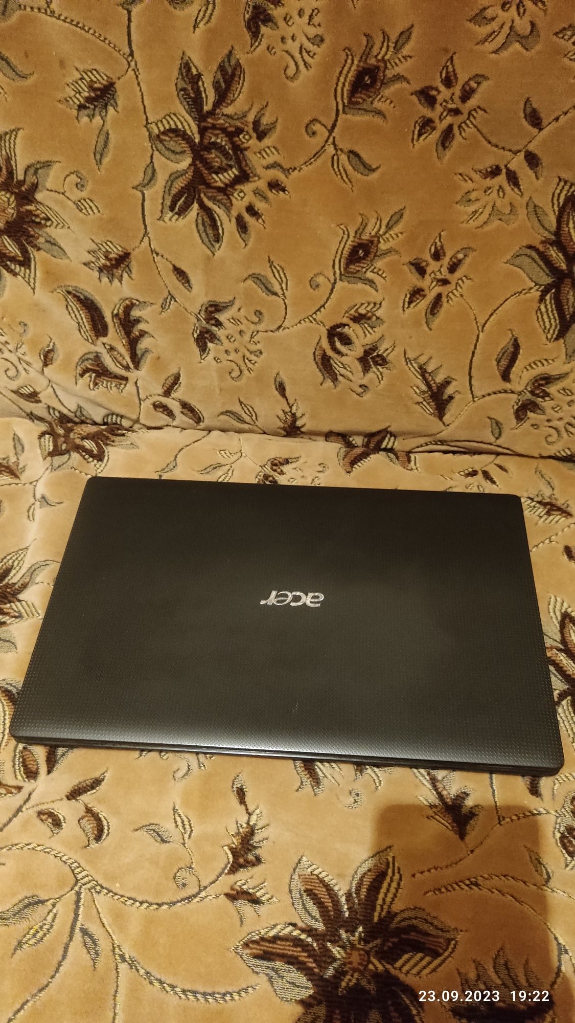 Acer ноутбук гарний стан