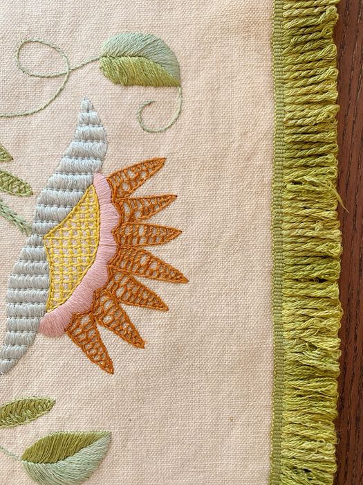 Naperon longo em bordado de Castelo Branco