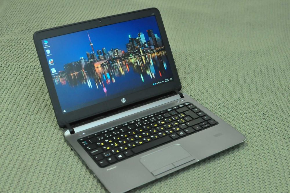 Мощный ноутбук HP 430 (Core i3 /8Gb/ 320Gb/ video 2Gb)