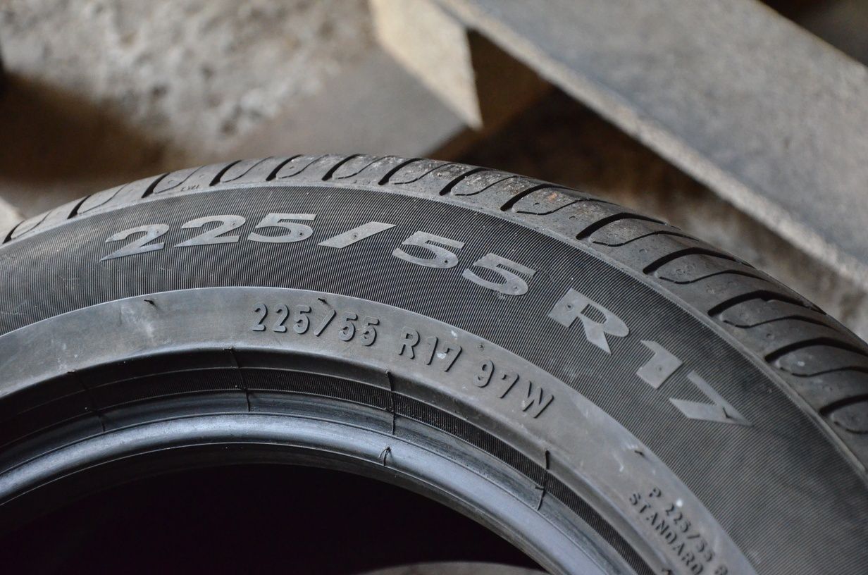 Резина шини колеса літо літні 225 55 r17 Pirelli Gtyres