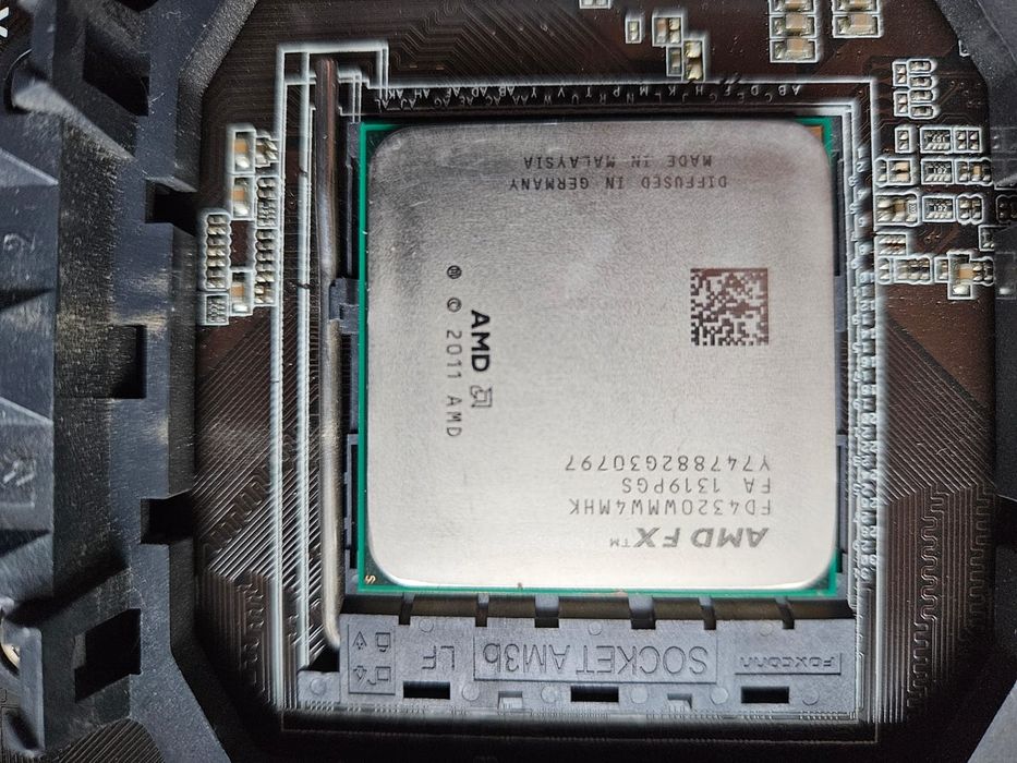 Płyta główna Asus m578l-mlx + procesor Amd fx4320+ 2x 4gb ram dd3