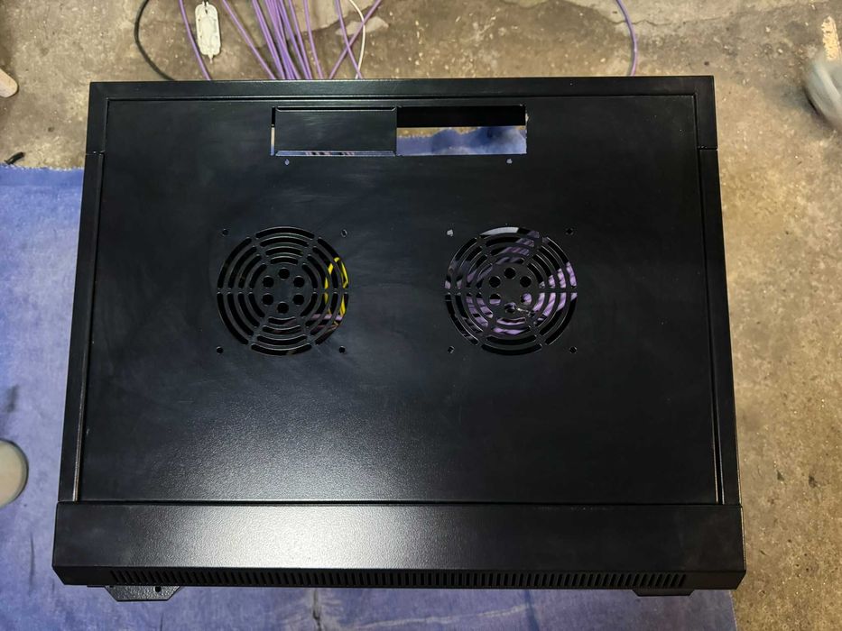 Bastidor SIGNAL 19" Rack (12U 600 mm, suspensão)