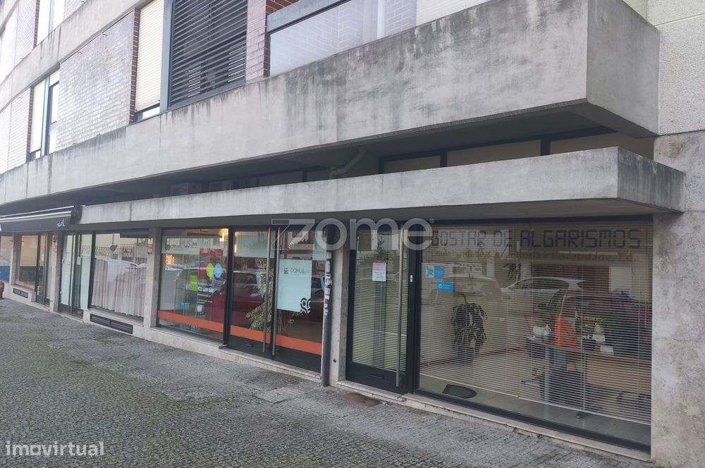 Loja para venda no centro da Maia