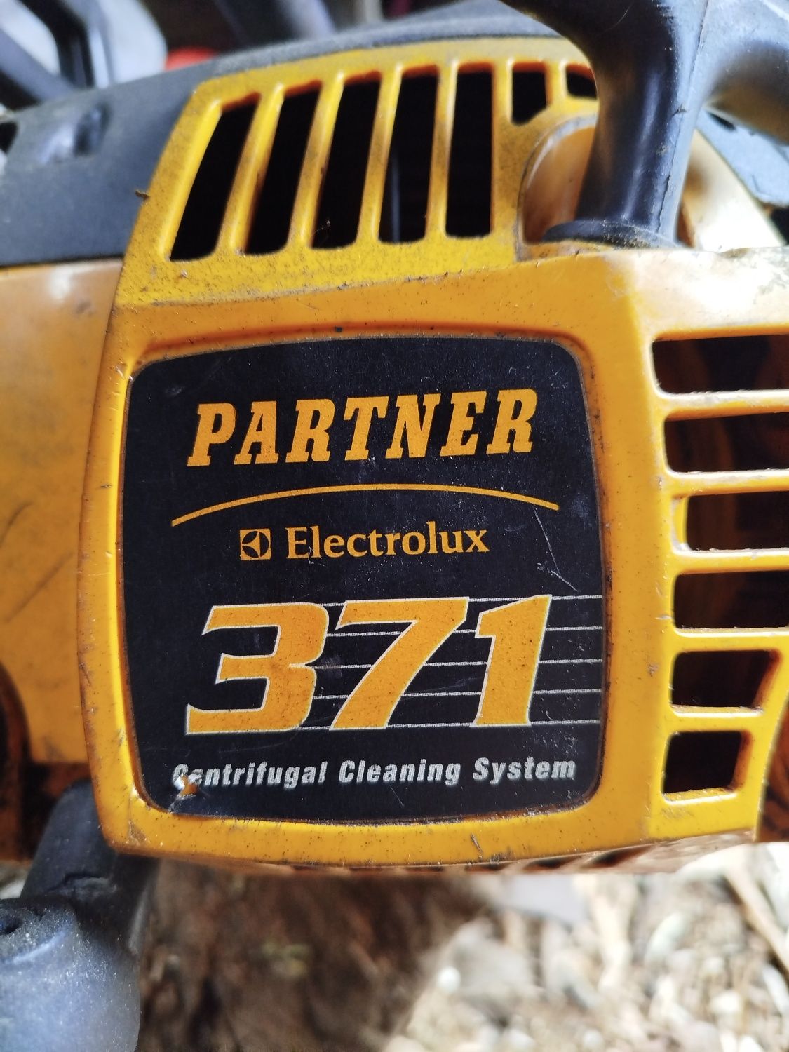 Бензопила Partner 371 Electrolux