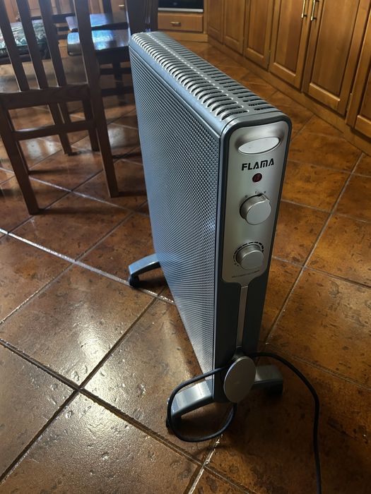 Radiador de Mica FLAMA - NOVO! Usado Apenas 4 Vezes | [2000 W]