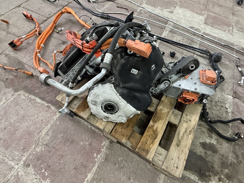 Двигатель BMW i3 2015 пробег 60тыс