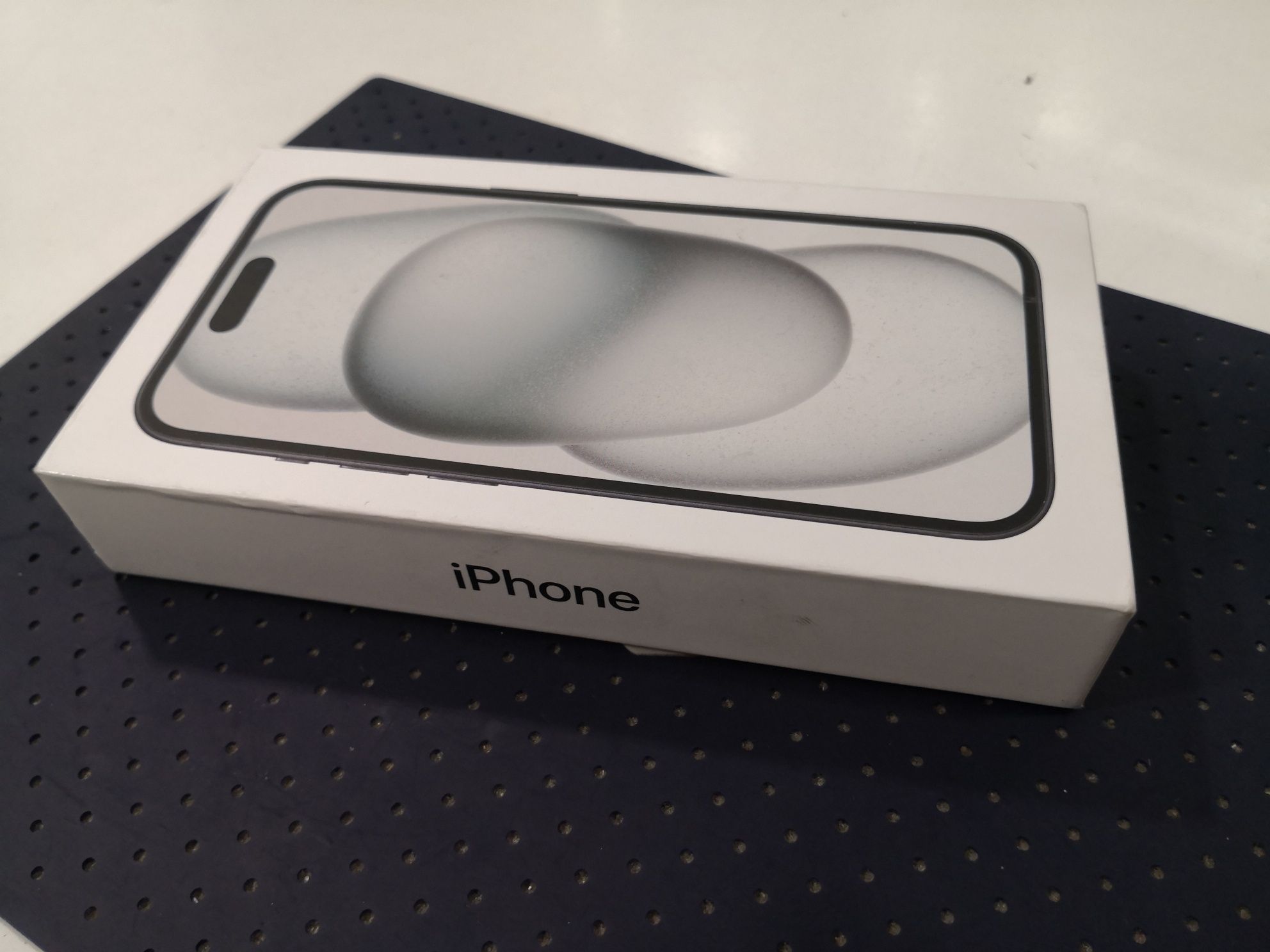 NOWY Telefon Apple Iphone 15 128GB Czarny/Black DZIERŻONIÓW