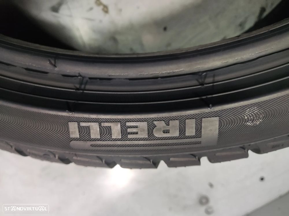 2 pneus semi novos 235-35r19 pirelli - oferta dos portes