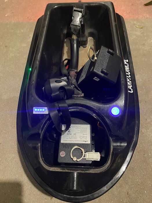 ŁÓDKA ZANĘTOWA BOATMAN ACTOR PLUS. Dwie Baterie na długie zasiadki