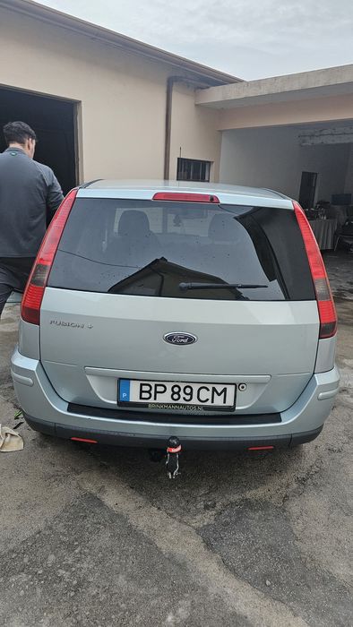 Ford Fusion + 1.6 16V