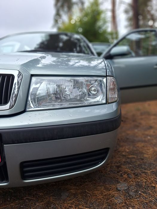 Шкода Октавія Тур 2010р 1.6 MPI