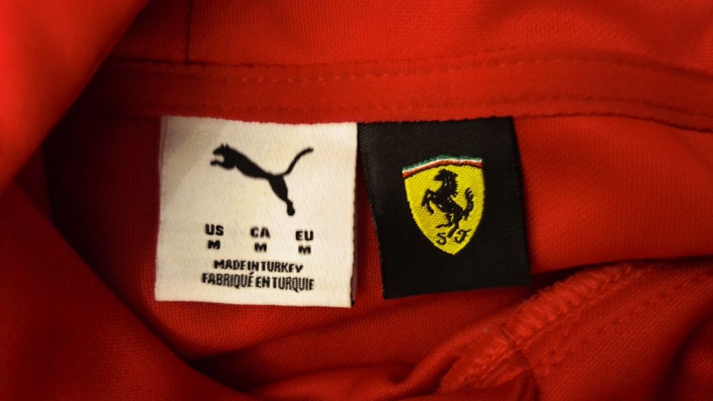 Casaco Ferrari tamanho M
