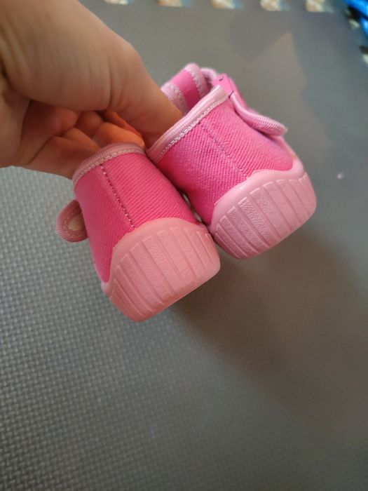 Kapcie dla dziewczynki