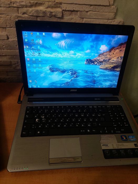 Ноутбук MSI windows 7