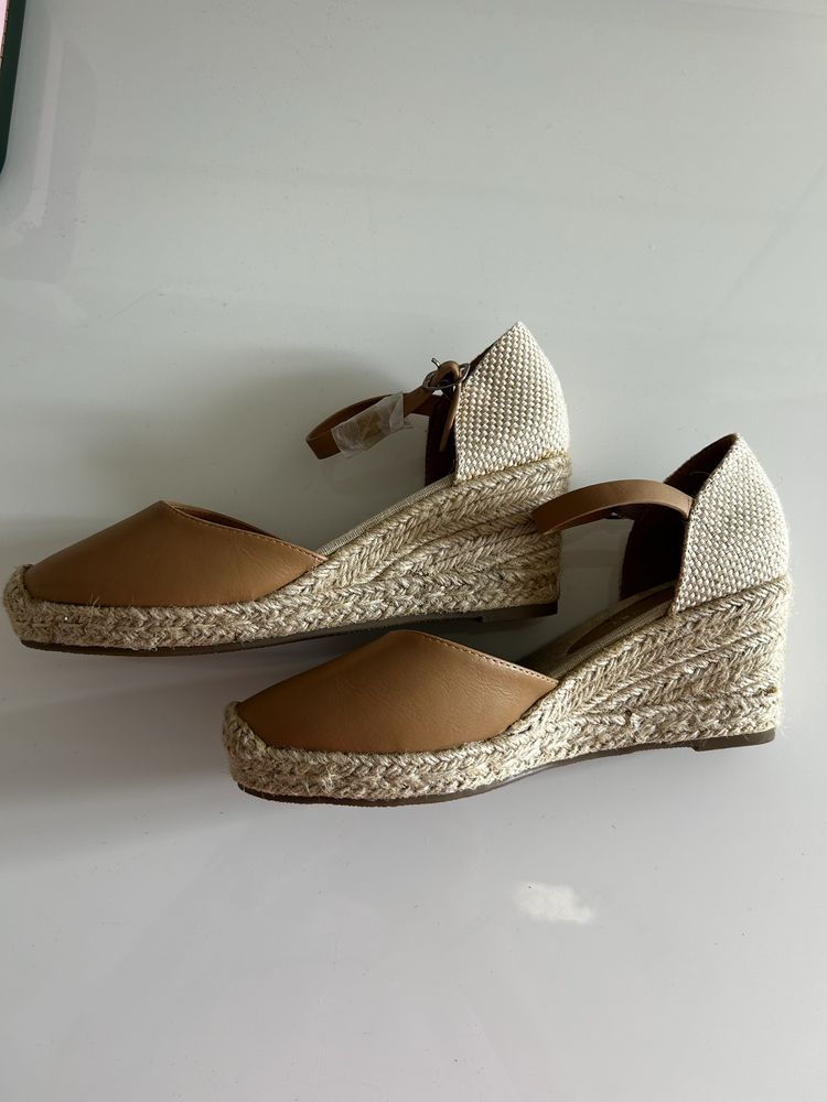 CCC i Jenny Fairy: Espadryle na koturnie r. 40 (nowe)