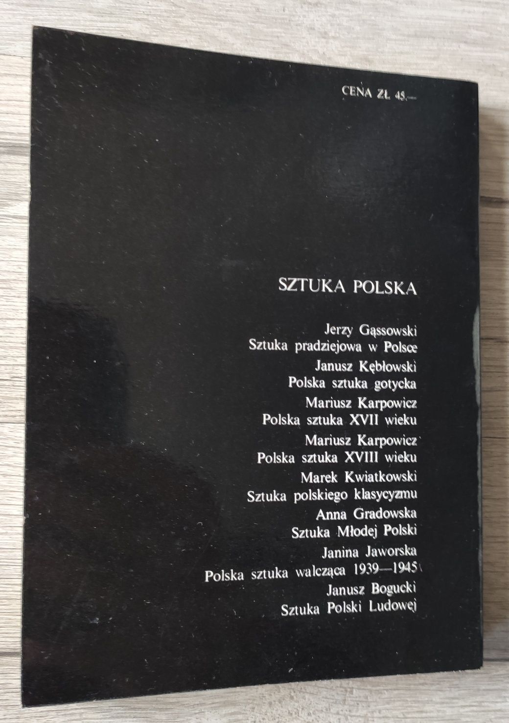 Polska sztuka przedromańska i romańska Teresa Mroczko