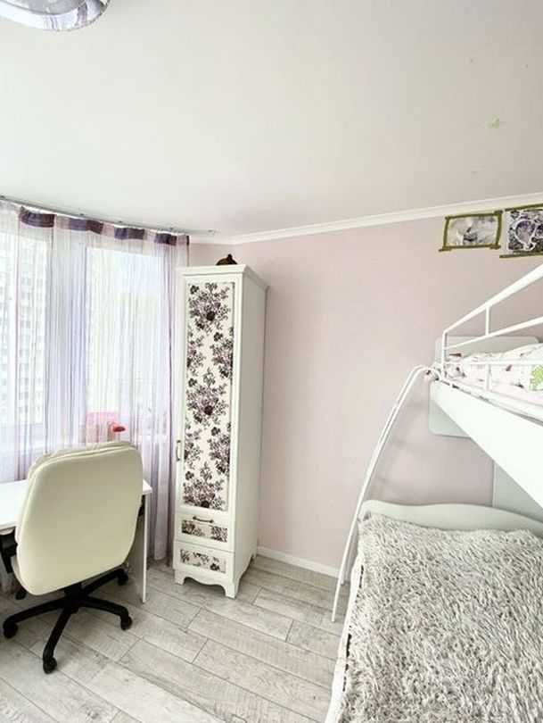 Здається простора 3-кімнатна квартира, вул. Єлизавети Чавдар, 11