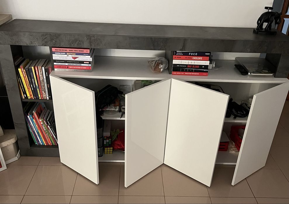 Vendo Movel Aparador como novo