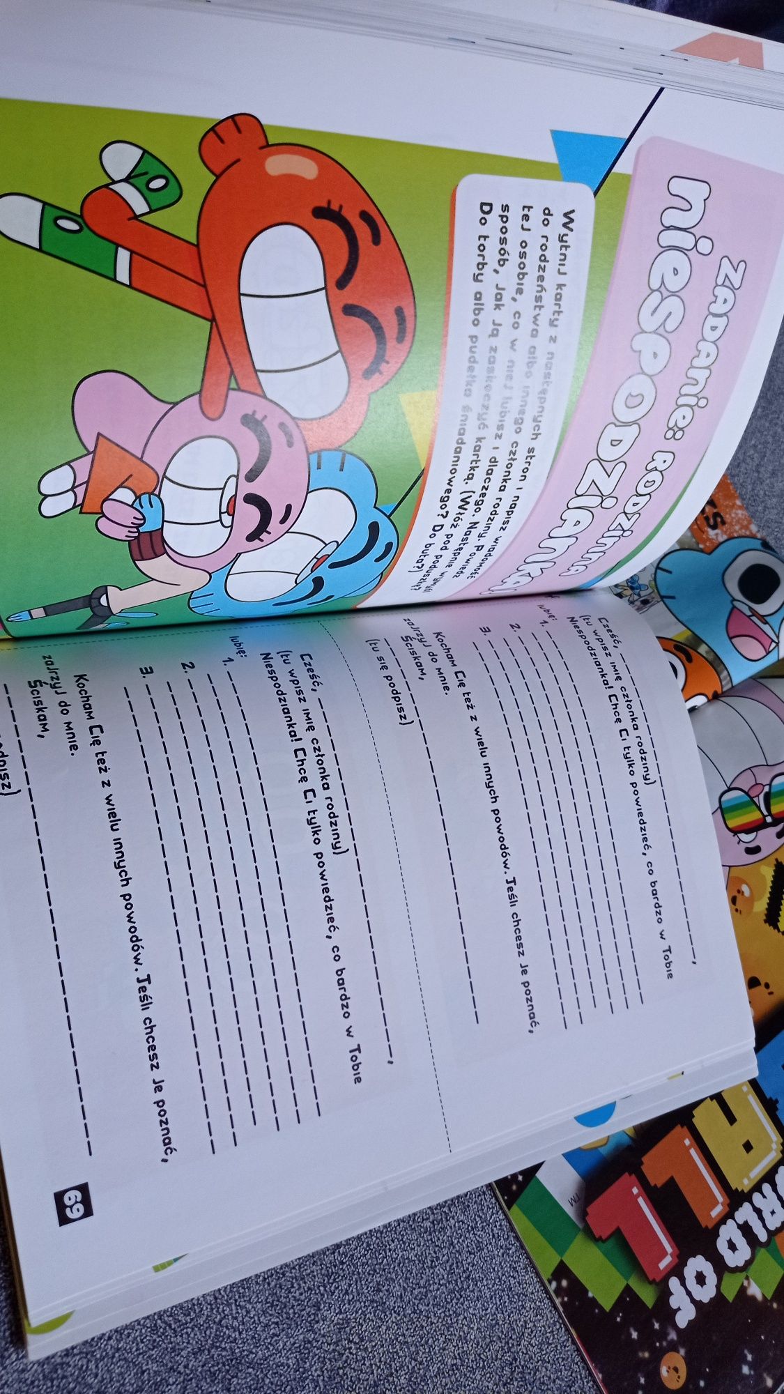 CN Niesamowity Świat Gumballa - Super książka + magazyn z komiksami