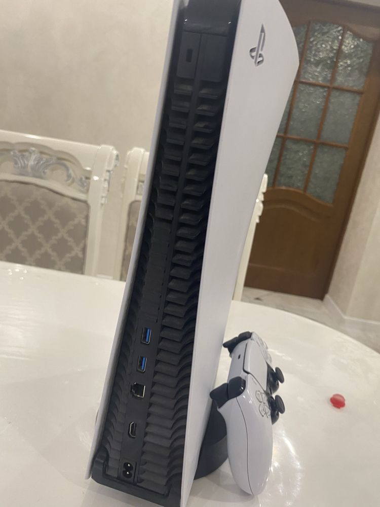Playstation 5 blu ray disk 825 GB б\у
