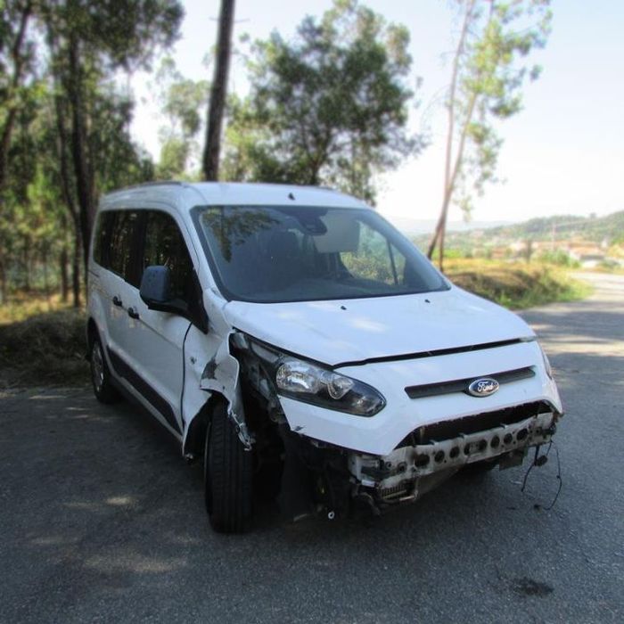 Ford Transit Connect 1.6 TDCI (115cv) de 2015 - Peças Usadas (6740)