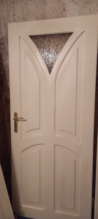 Sprzedam drzwi wewnętrzne drewniane