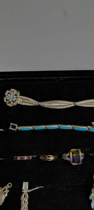 Елітні прикраси з срібла та золота з натуральним камінням