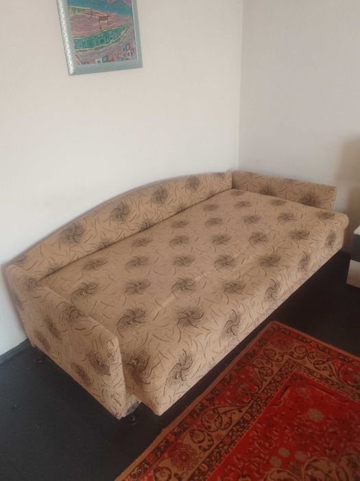 Диван-крісло в гарному стані