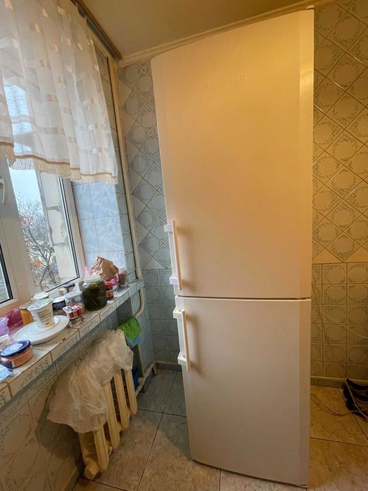 Холодильник Liebherr CUN 39130 (index 20/210), білий