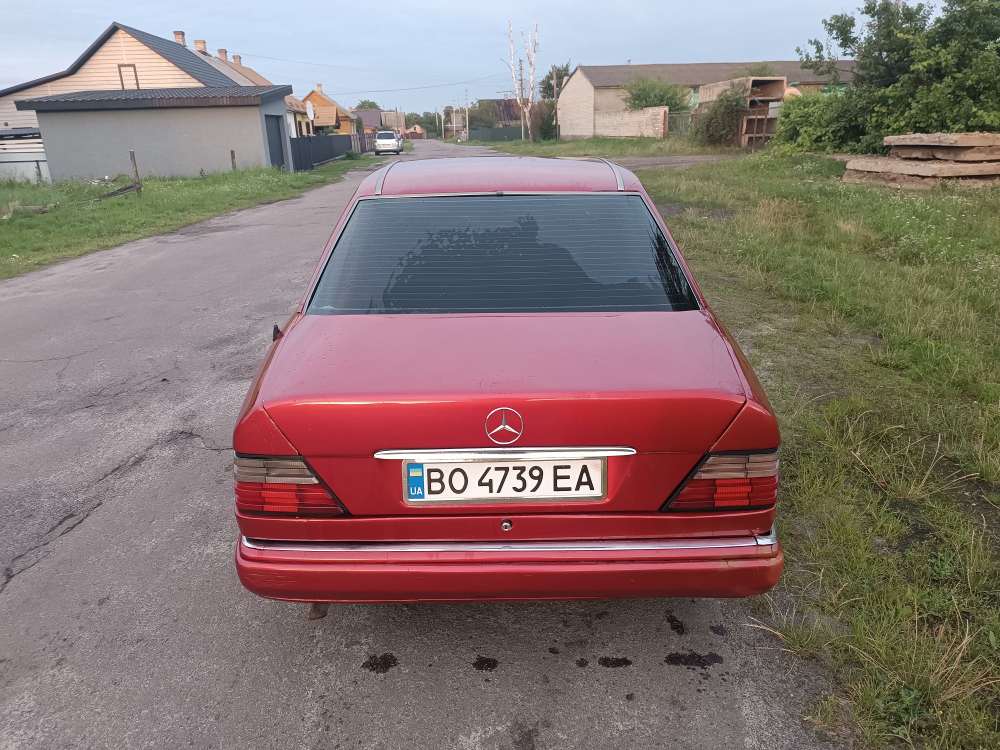 Mercedes Benz w124.