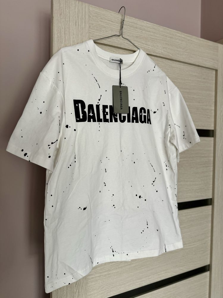 Balenciaga футболка баленсіага