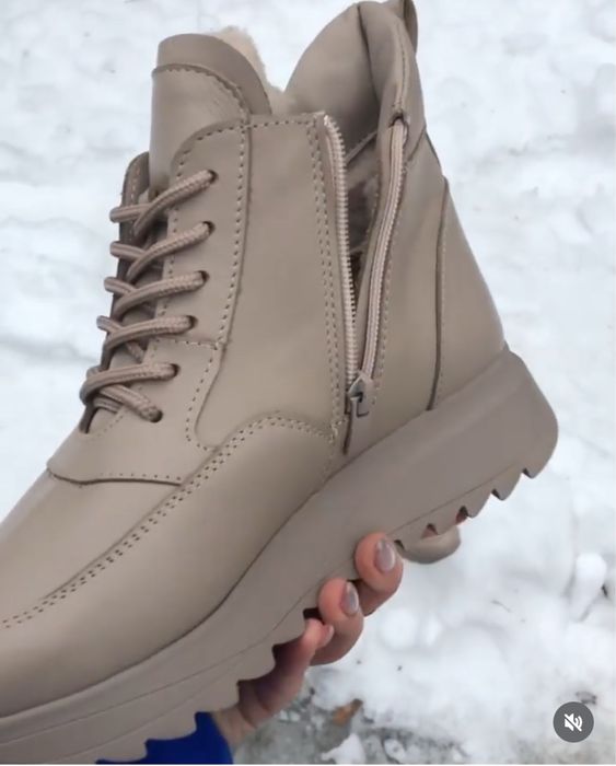 Жіночі шкіряні ботінки