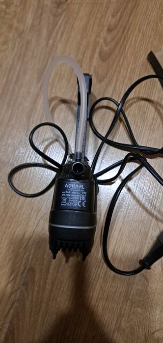 mały filtr do akwarium