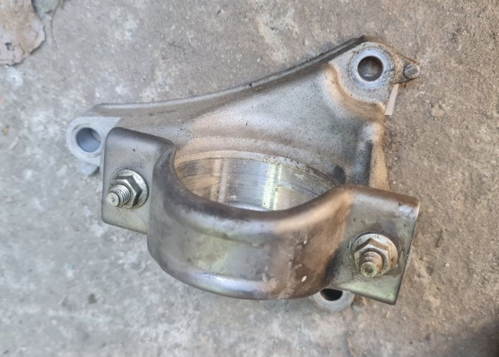 Крепление подвесного подшипника Mazda 6 3 Cx5 cx30