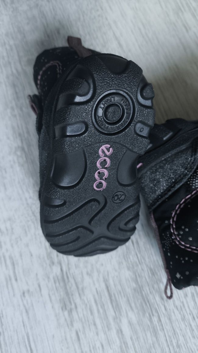 Buty dziecięce Ecco zimowe buciki kozaki dziewczęce 20