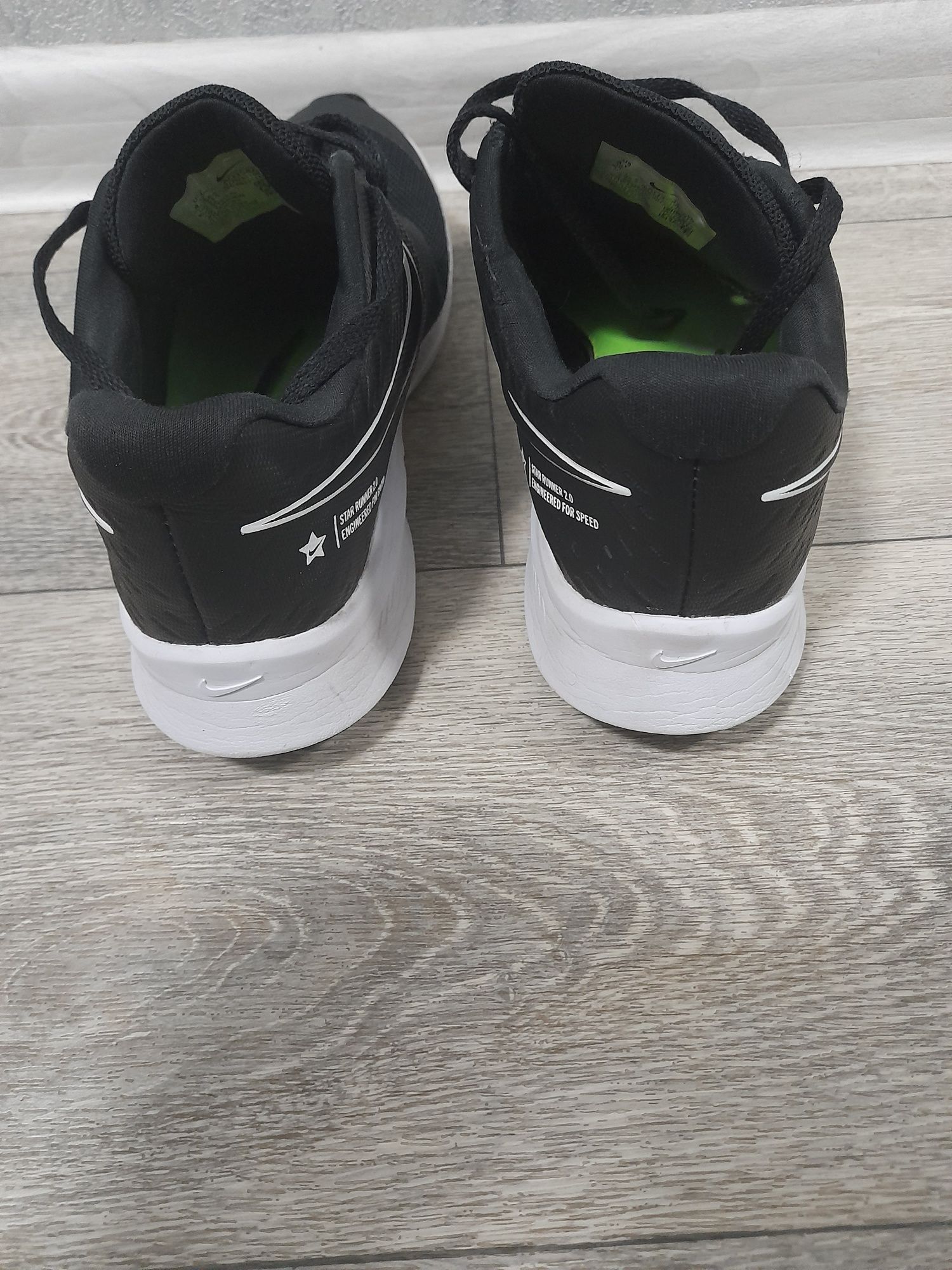 Nike кроссовки 36,5