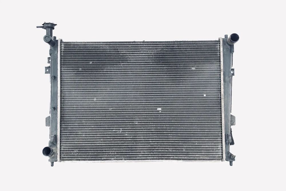 Радіатор охолодження основний Kia Carens III UN 2.0 G4KA (Уцінка)