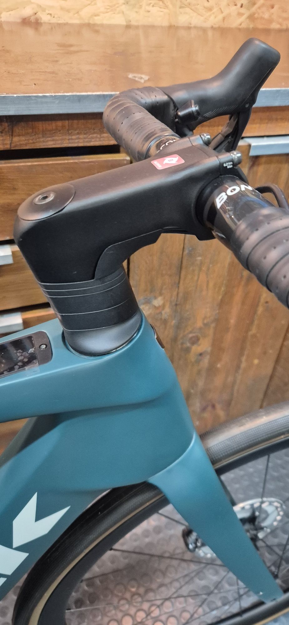 Bicicleta de estrada ele terça Trek Domane + SLR 7