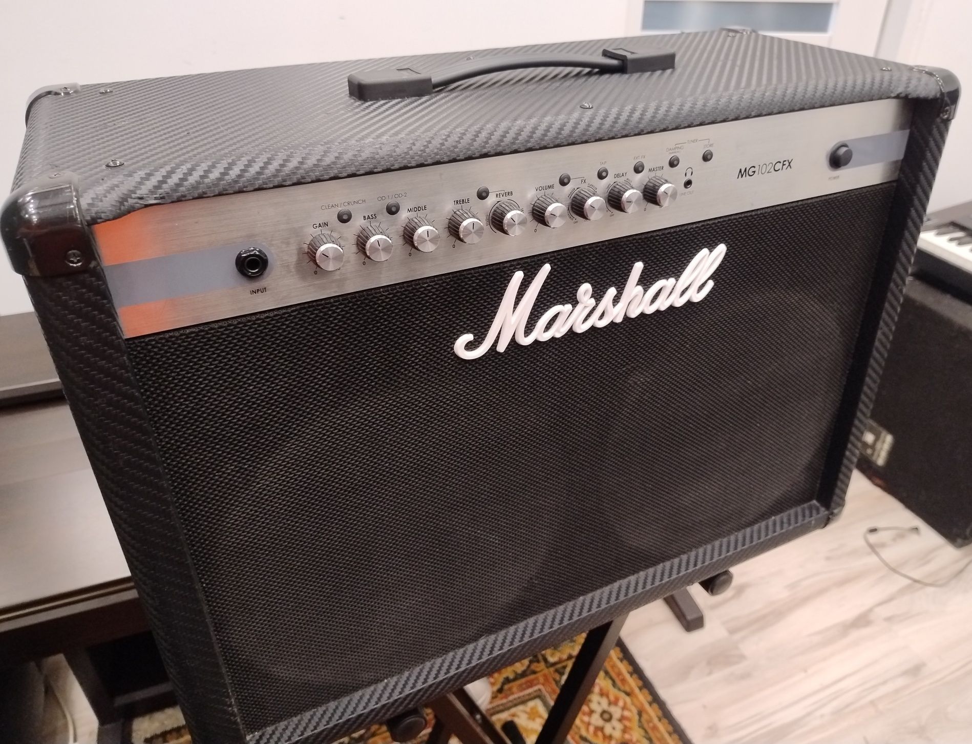 Wzmacniacz gitarowy combo piec Marshall MG102CFX