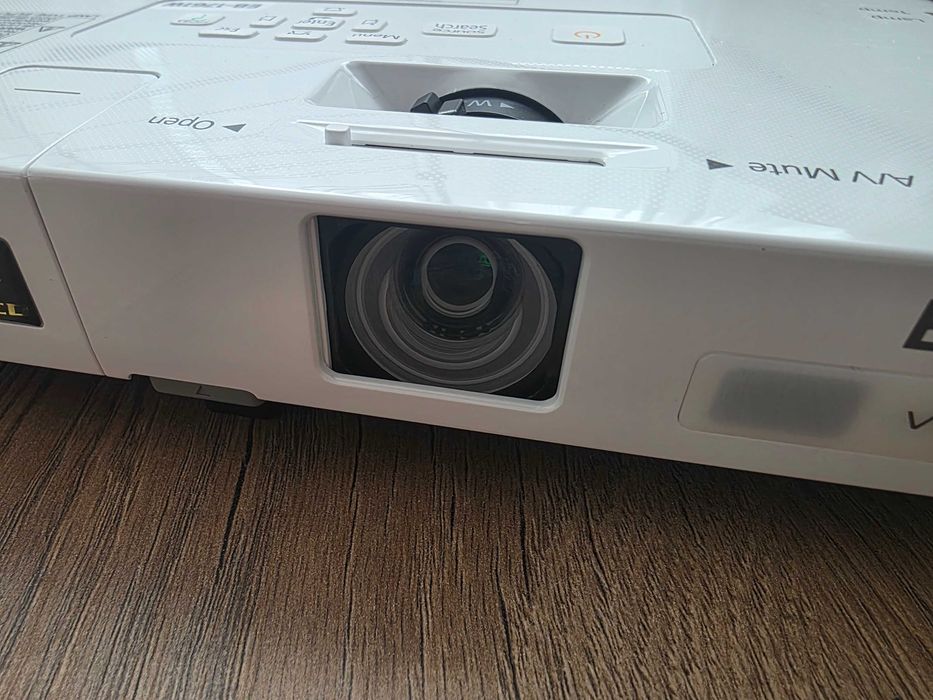 Projektor Epson EB-1761W 3LCD