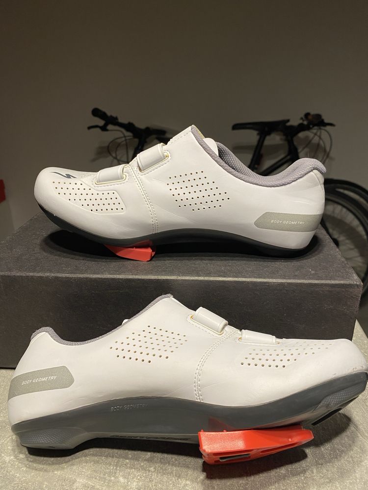 Веловзуття Specialized TORCH 1 RD SHOE розмір 39 велотуфлі
