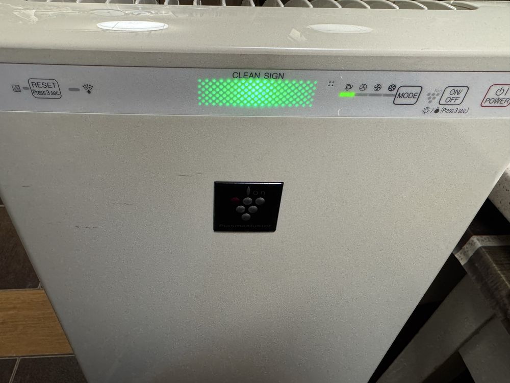 Oczyszczacz i nawilżacz powietrza Sharp KC-930EU-W