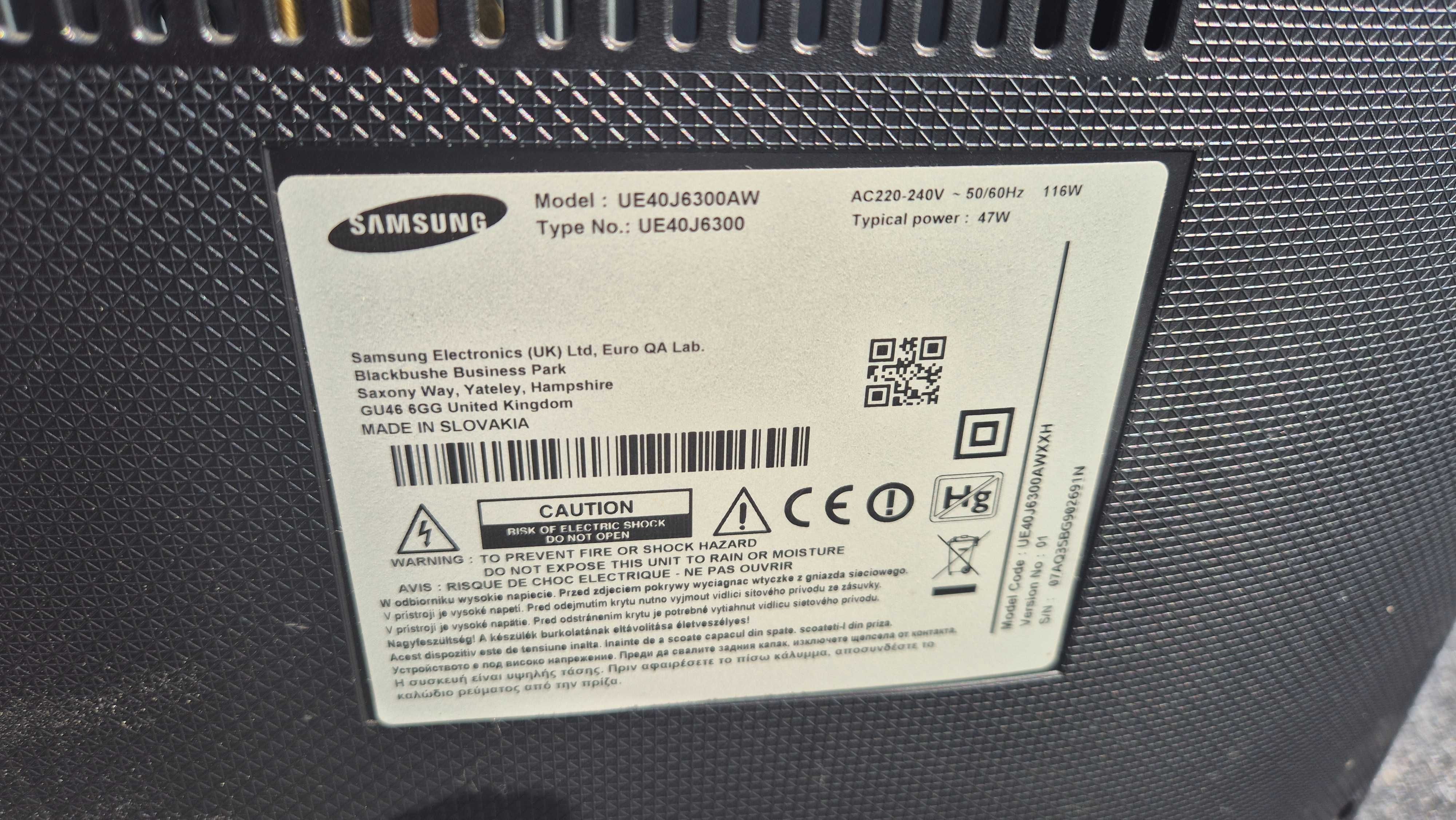 Telewizor Samsung 40 zakrzywiony, uszkodzona matryca, na czesci.